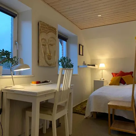 Savannah's Treat Homestay Kibaek