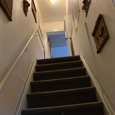 Savannah's Treat Homestay Kibaek